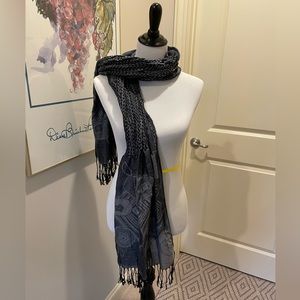 Two-Tone Gray Scarf